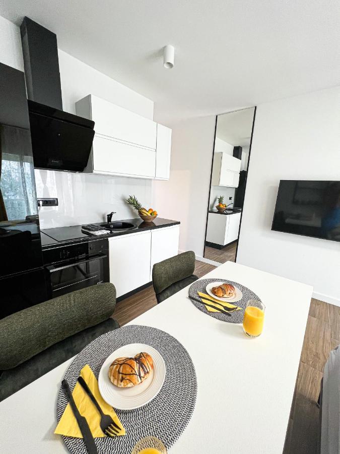 San-Studio Apartment Dugi Rat Zewnętrze zdjęcie